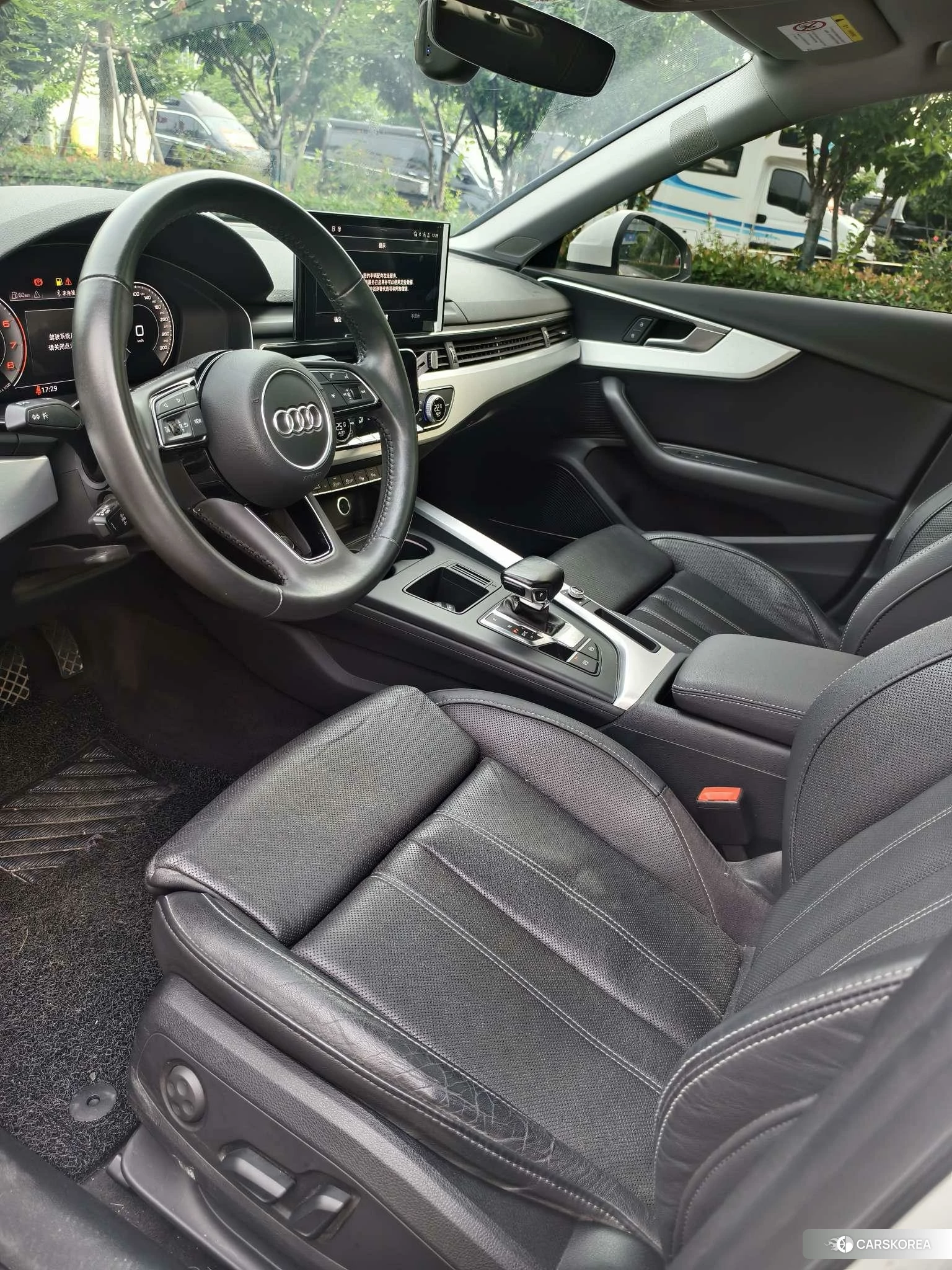 Audi A4L id 4486252 из Китая 8