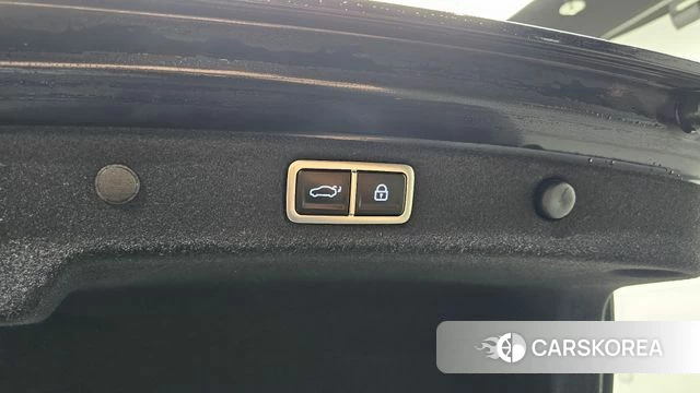 Hyundai Grandeur Hybrid (GN7) id 4349518 из Кореи 8