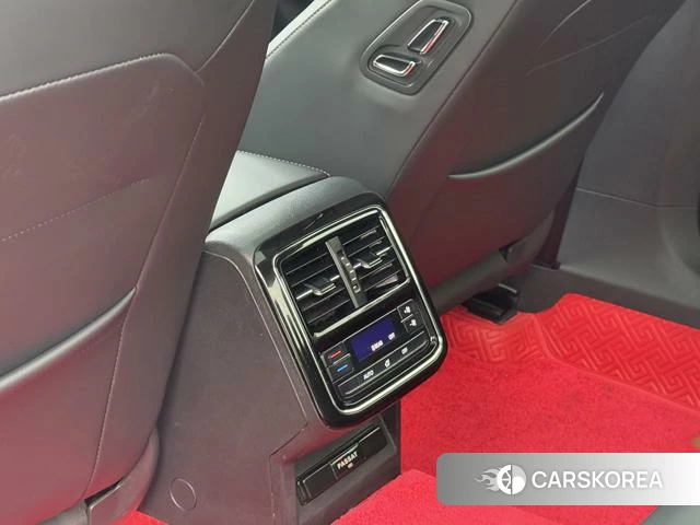 Volkswagen Passat id 4259131 из Китая 8