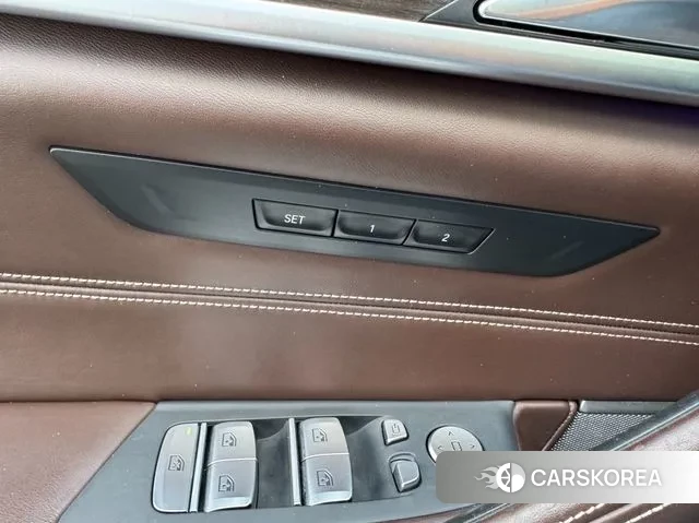 BMW 5 Series (G30) id 3283372 из Кореи 8