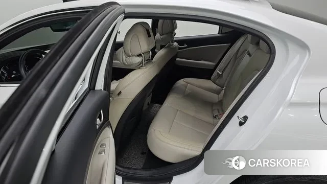 Genesis The New G70 id 3012420 из Кореи 8