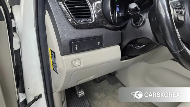 Kia The New Carnival id 4667502 из Кореи 8