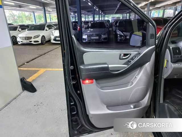 Hyundai The New Grand Starex id 4865429 из Кореи 8