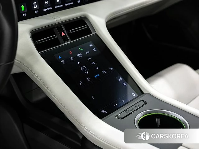 Porsche Taycan id 3838434 из Кореи 8