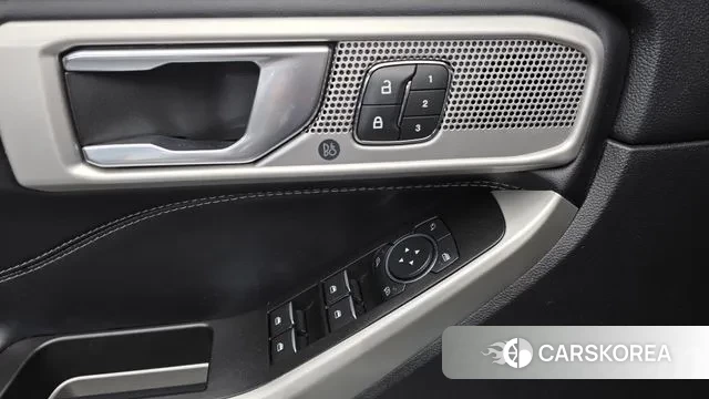 Ford Explorer 6th Generation id 3721549 из Кореи 8