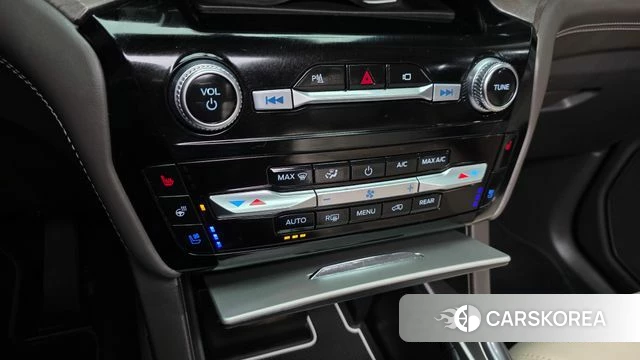 Ford Explorer 6th Generation id 3851727 из Кореи 8