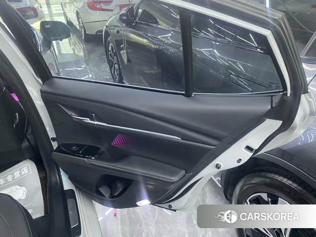 Toyota Camry id 4276601 из Китая 8