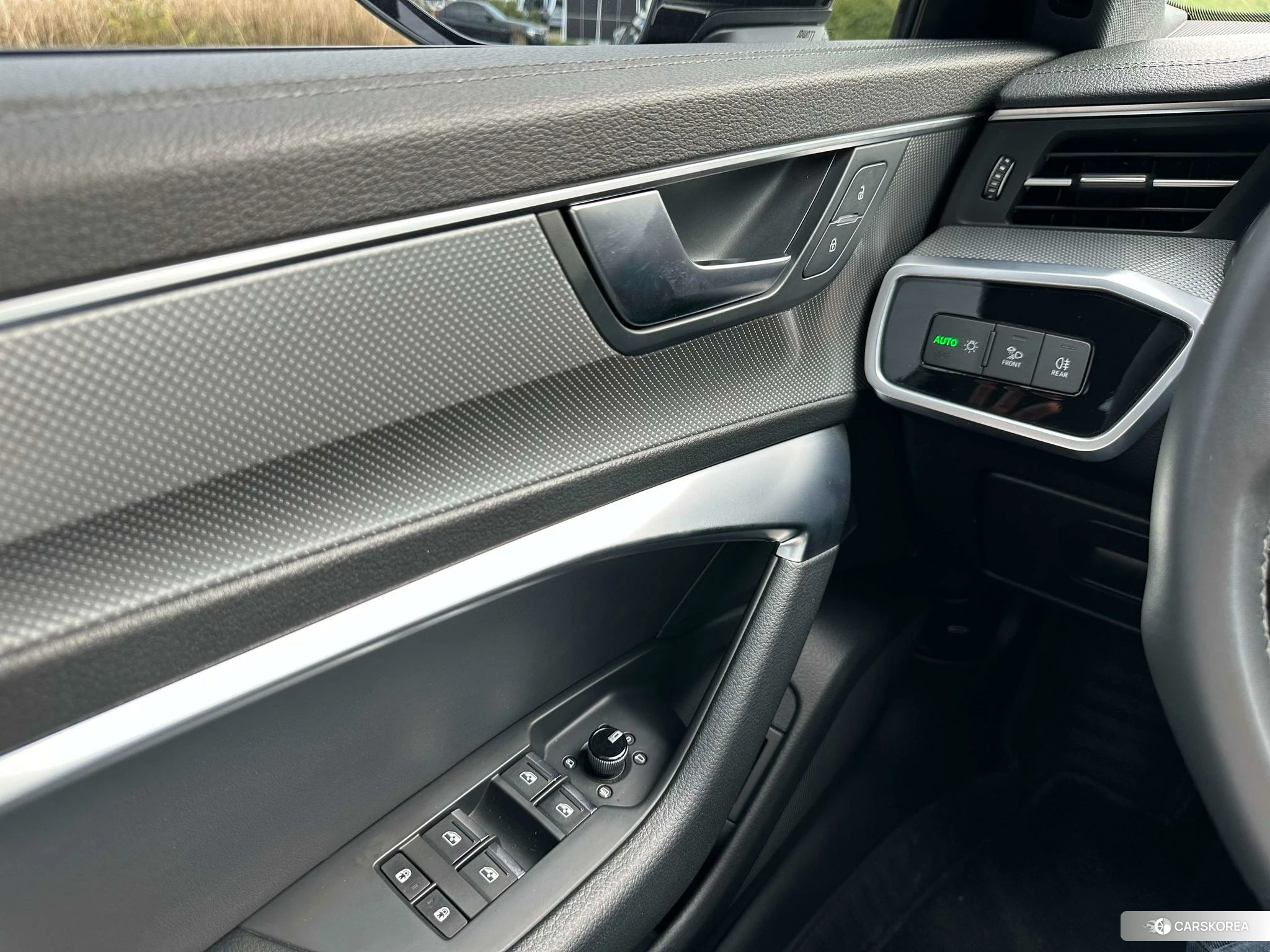 Audi A6L id 4513676 из Китая 8