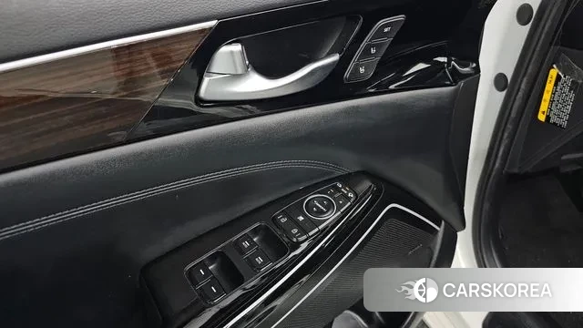 Kia Come New K7 id 3474854 из Кореи 8