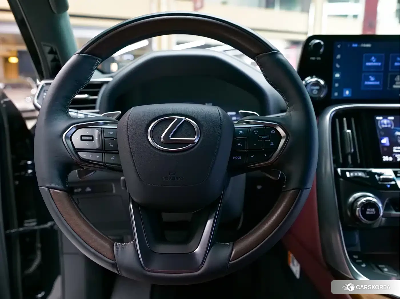 Lexus LX id 4679736 из Китая 8
