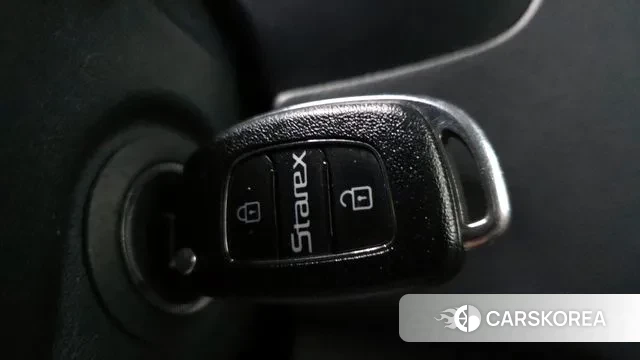 Hyundai The New Grand Starex id 3156405 из Кореи 8