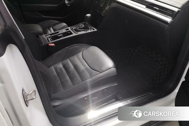 Volkswagen CC id 4276447 из Китая 8