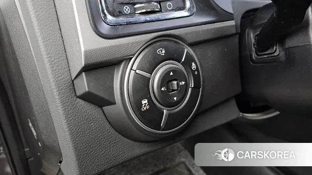 Ssangyong The New Korando Sports id 3599198 из Кореи 8