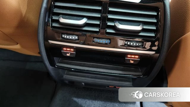 BMW 5 Series (G30) id 3885647 из Кореи 8