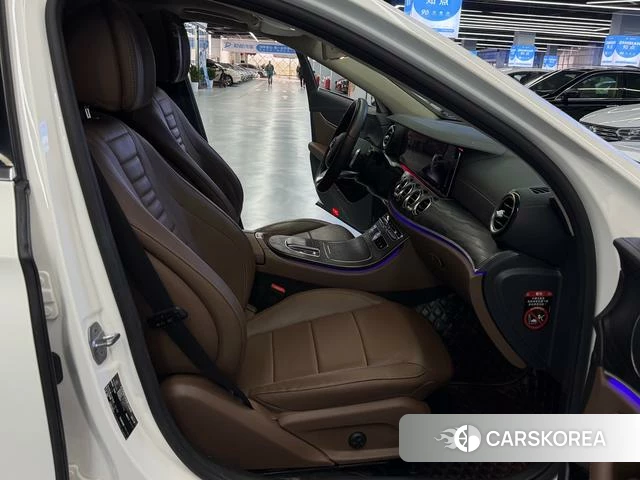 Mercedes-Benz E-class id 4238558 из Китая 8
