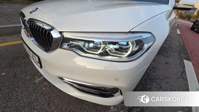 BMW 5 Series (G30) id 3315542 из Кореи 8