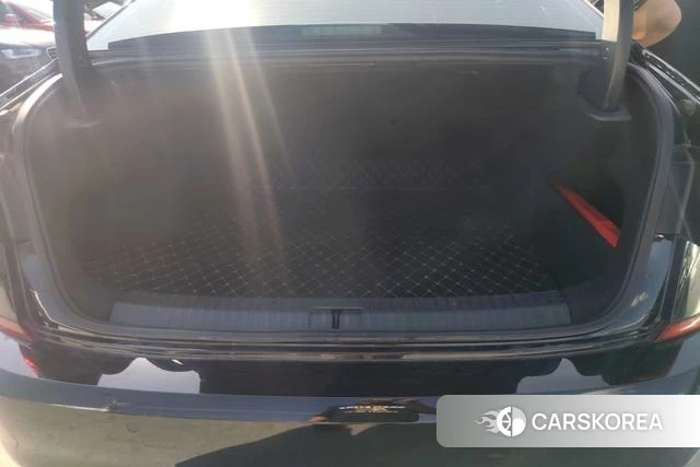 Volkswagen Passat id 3919441 из Китая 8