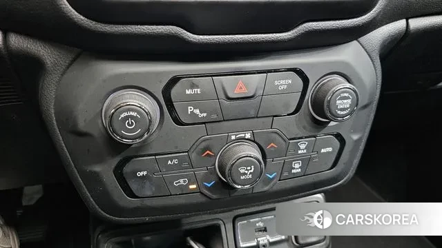 Jeep Renegade id 3243847 из Кореи 8