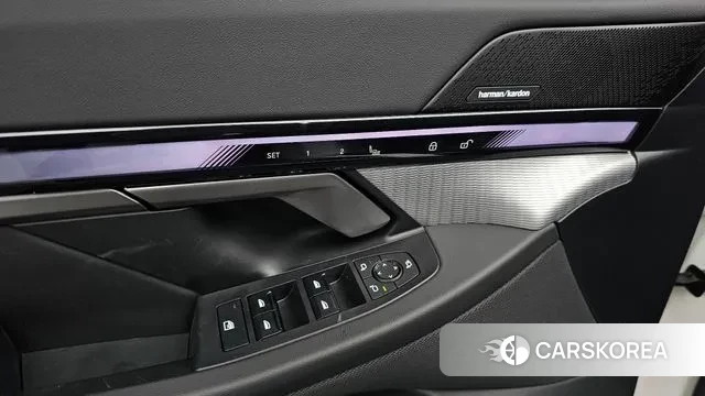 BMW 5 Series (G60) id 3711362 из Кореи 8