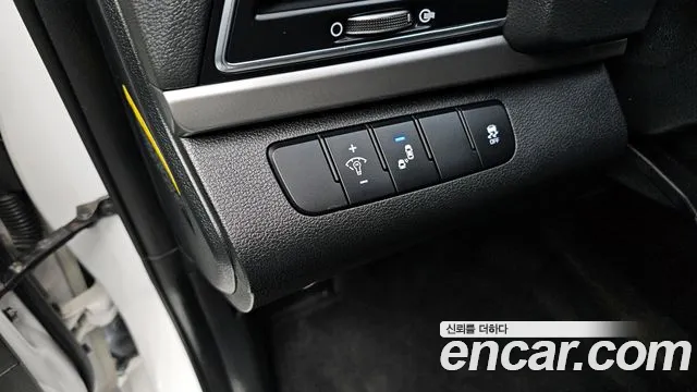 Hyundai Avante AD id 2384249 из Кореи 8