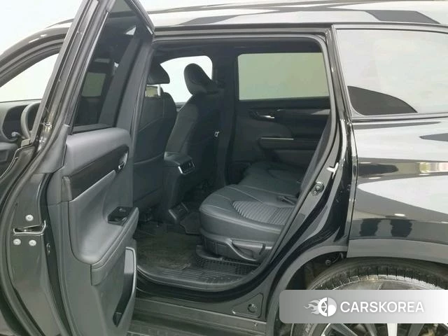 Toyota Crown Lufang id 4238744 из Китая 8