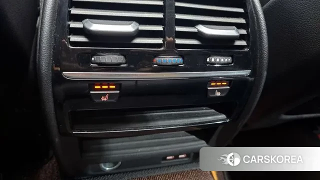 BMW 5 Series (G30) id 2990529 из Кореи 8