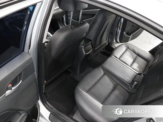 Hyundai The New Avante AD id 3417776 из Кореи 8