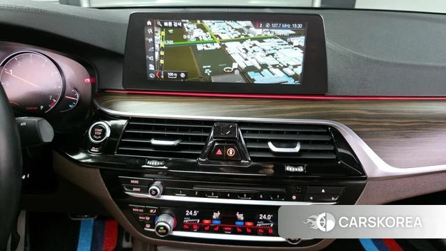 BMW 5 Series (G30) id 3880228 из Кореи 8