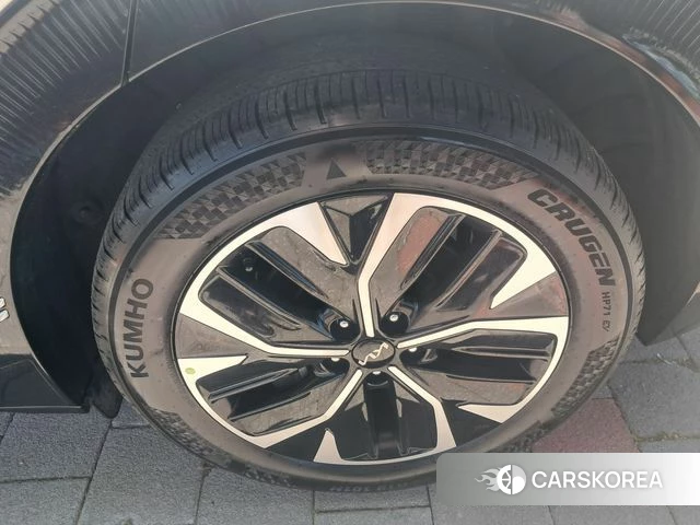 Kia EV6 id 4834567 из Кореи 8