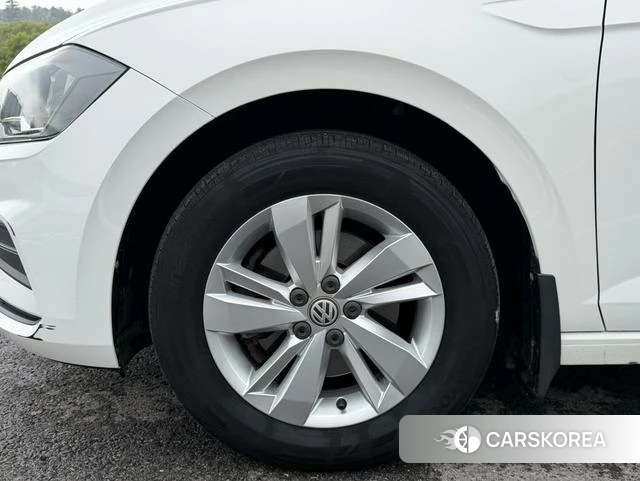 Volkswagen Polo id 4209516 из Китая 8