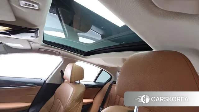 BMW 5 Series (G30) id 3540802 из Кореи 8