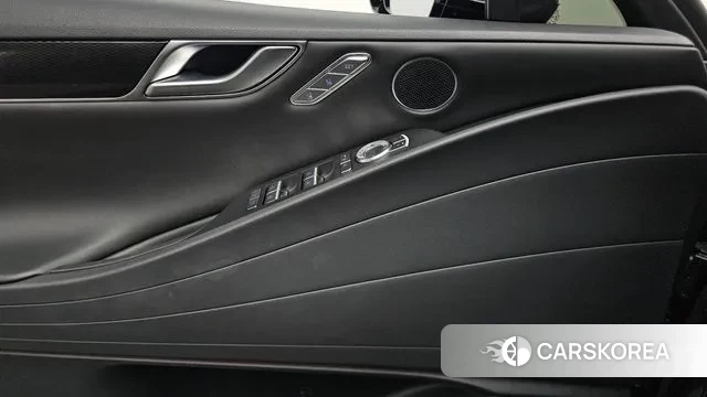 Genesis G80 (RG3) id 3104075 из Кореи 8