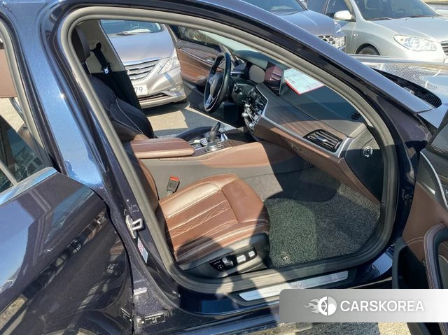 BMW 5 Series (G30) id 3828278 из Кореи 8