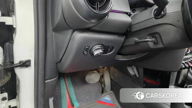 Mini Cooper S Convertible id 4701377 из Кореи 8