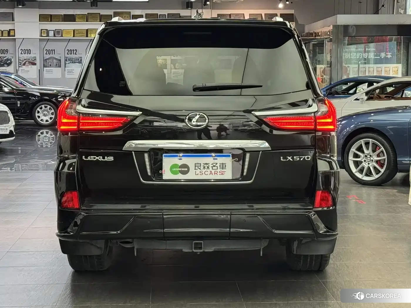 Lexus LX id 4622682 из Китая 8
