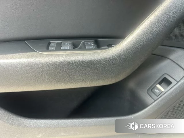 Audi A6L id 4266037 из Китая 8