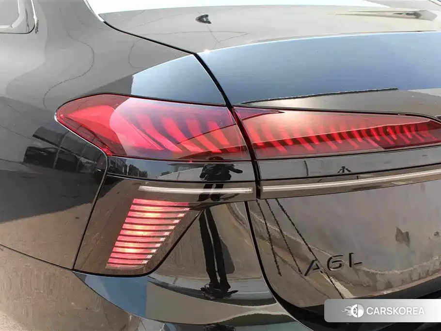 Audi A6L id 4600779 из Китая 8