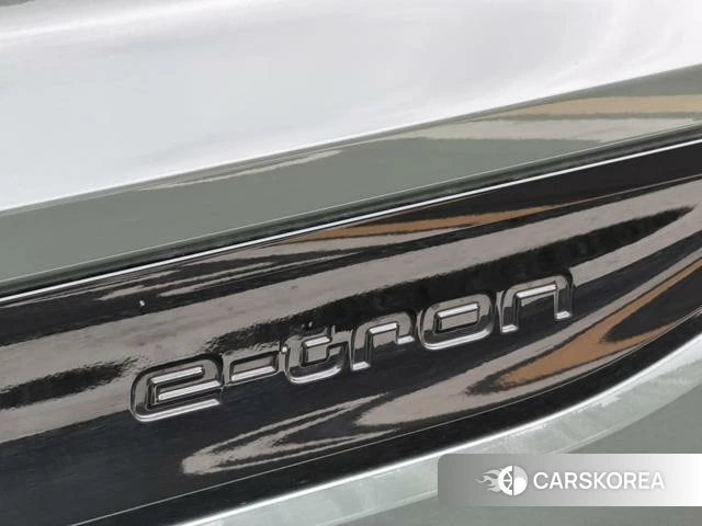 Audi Q6L e-tron id 4335336 из Китая 8