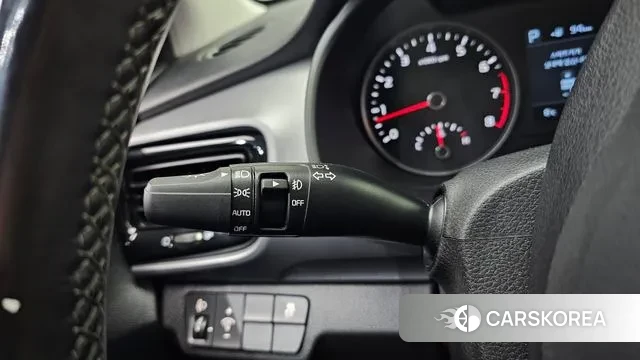 Kia Stonic id 3474928 из Кореи 8