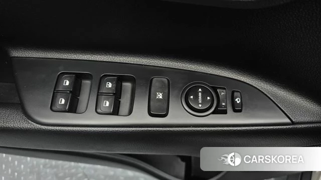 Kia Stonic id 4737714 из Кореи 8