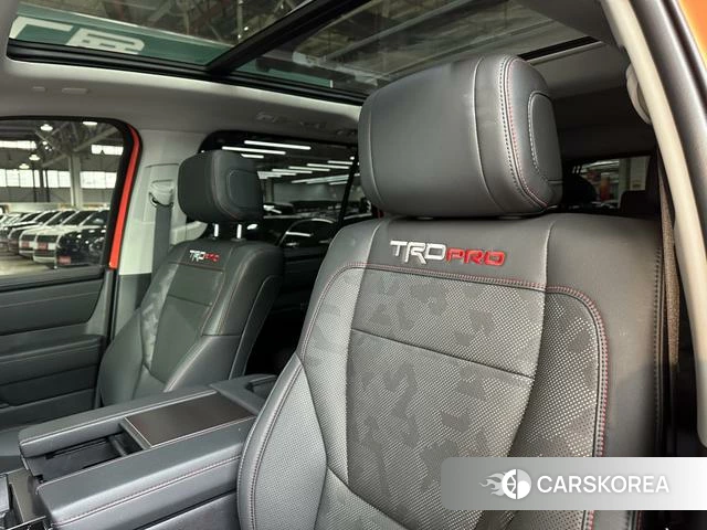 Toyota Sequoia id 4258151 из Китая 8