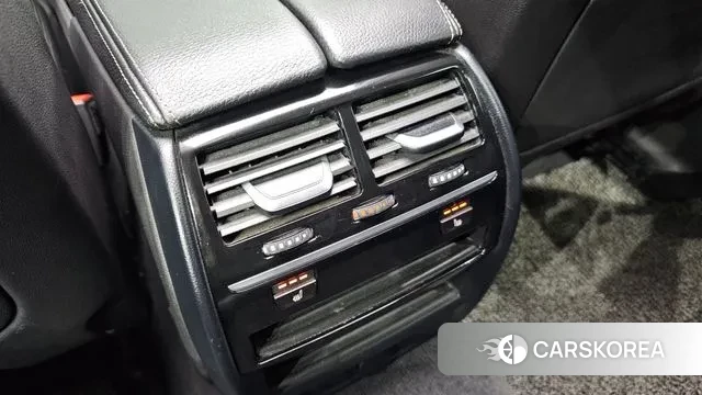 BMW 5 Series (G30) id 3748739 из Кореи 8