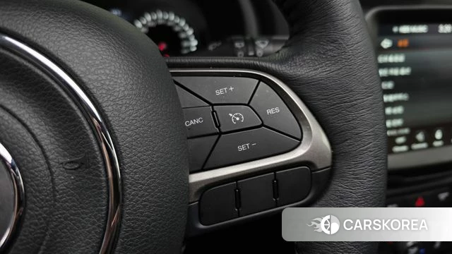 Jeep Renegade id 3892187 из Кореи 8