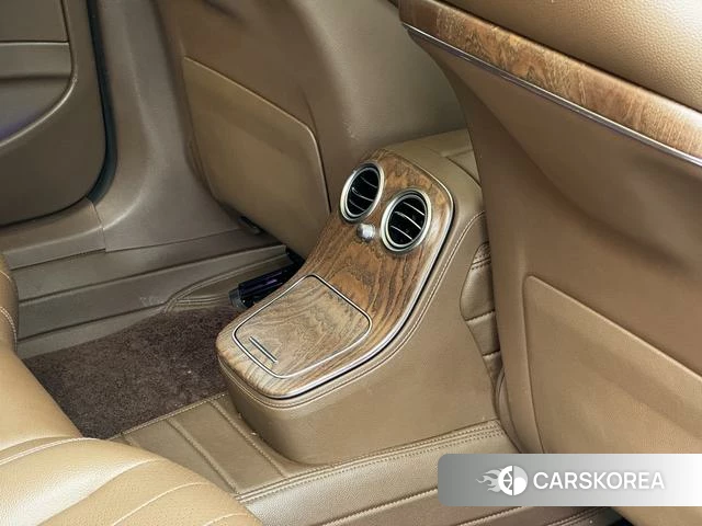 Mercedes-Benz E-class id 4297266 из Китая 8