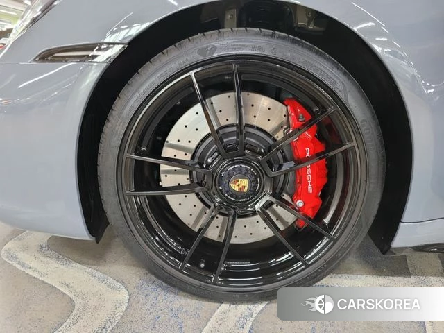 Porsche 911(992) id 4474753 из Кореи 8