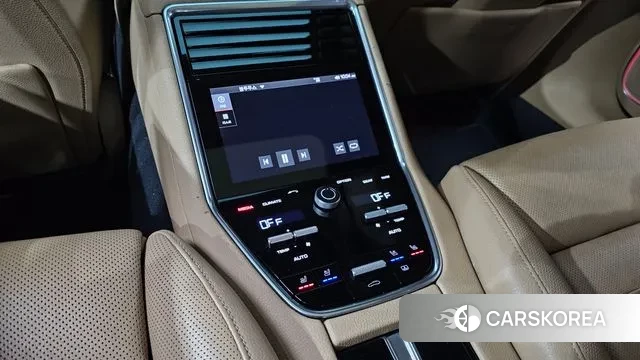 Porsche Panamera (971) id 3728453 из Кореи 8