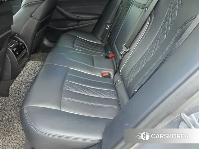 BMW 5 Series (G30) id 3385184 из Кореи 8