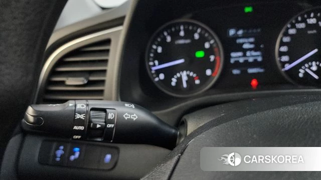 Hyundai Avante AD id 3796122 из Кореи 8