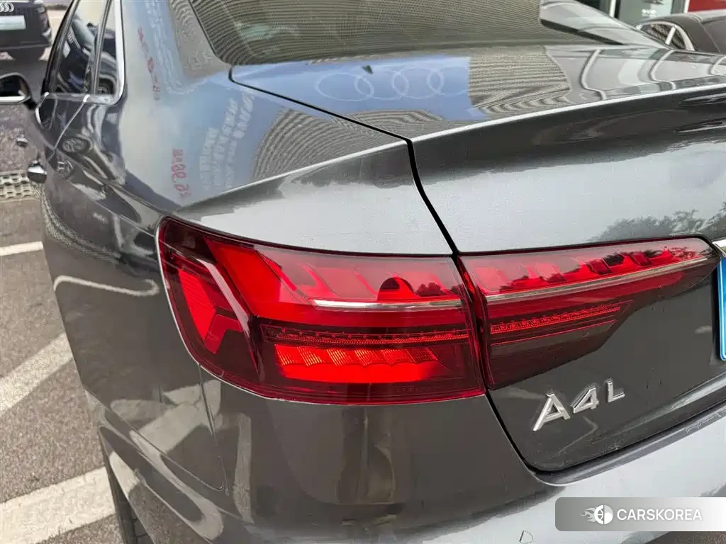 Audi A4L id 4548234 из Китая 8