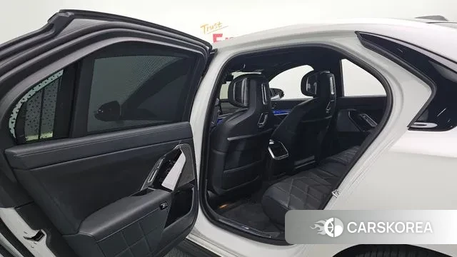 BMW 7 Series (G70) id 3087890 из Кореи 8